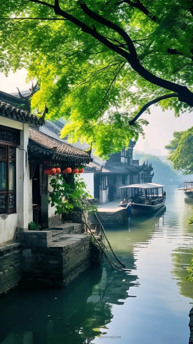 南湖美景如画,探寻江南水乡的静谧魅力 第2张 南湖美景如画,探寻江南水乡的静谧魅力 第2张