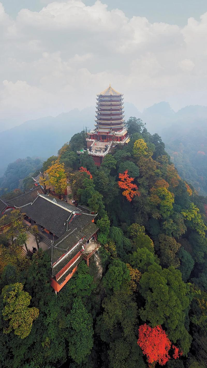 仙境人间,探访道教圣地，感受千年底蕴