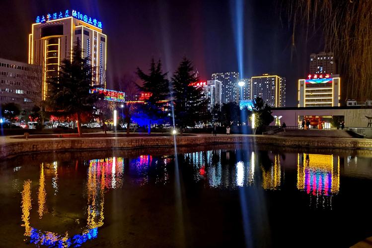 探寻汝阳夜景，领略古城璀璨魅力