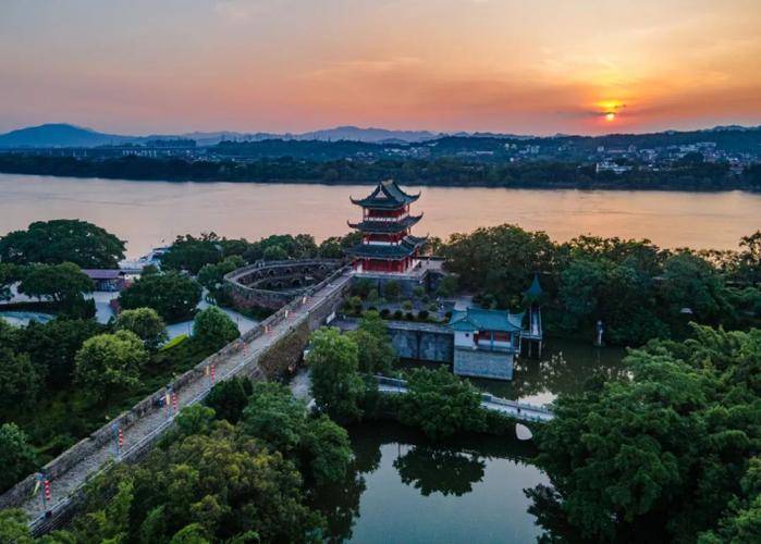 探寻赣州章贡区,历史与现代交融的旅游胜地 第2张 探寻赣州章贡区,历史与现代交融的旅游胜地 第2张