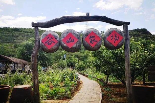 探秘新村网红景点,探寻历史文化与现代风情的交融之地 第2张 探秘新村网红景点,探寻历史文化与现代风情的交融之地 第2张
