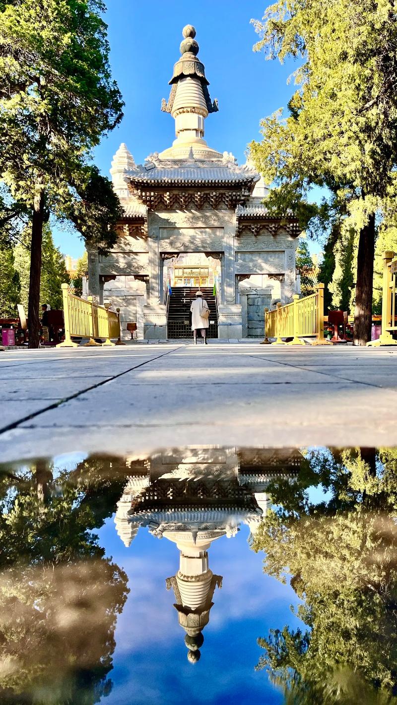 探秘黄寺,千年古刹的历史韵韵与独特魅力 第2张 探秘黄寺,千年古刹的历史韵韵与独特魅力 第2张