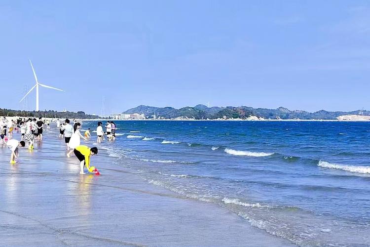 汕头西屿海滩,碧海蓝天下的休闲天堂 第2张 汕头西屿海滩,碧海蓝天下的休闲天堂 第2张