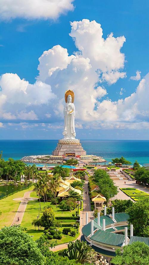 海南，一片热带天堂的美丽画卷