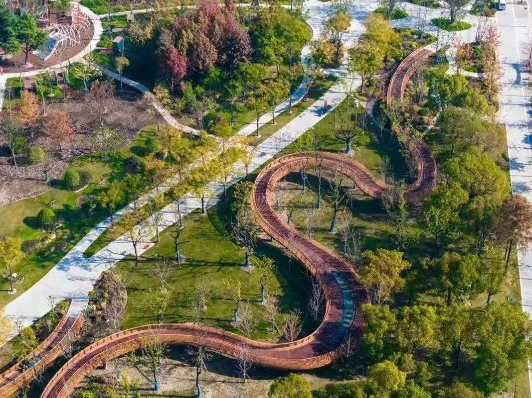 漫步上海江山公园,领略自然与现代的和谐共生 第2张 漫步上海江山公园,领略自然与现代的和谐共生 第2张
