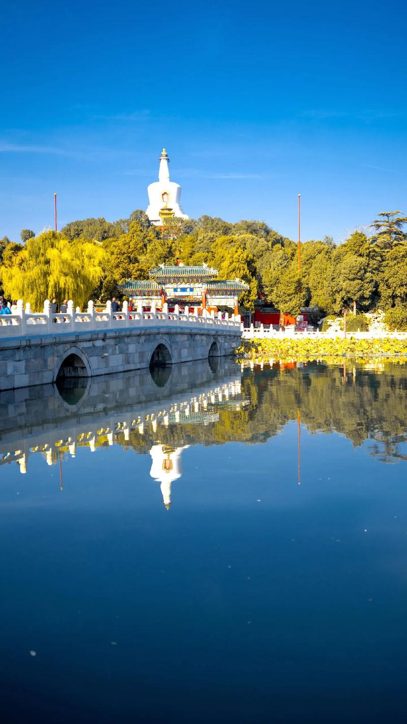 漫步北海公园,寻古探幽，感受皇家园林魅力