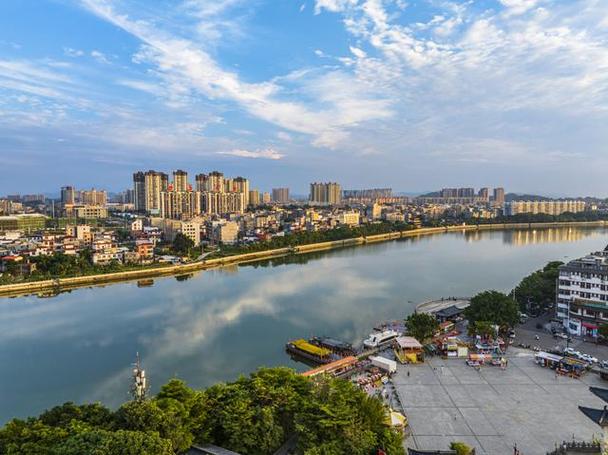 漫步南流公园,感受玉林城市绿肺的清新魅力 第2张 漫步南流公园,感受玉林城市绿肺的清新魅力 第2张