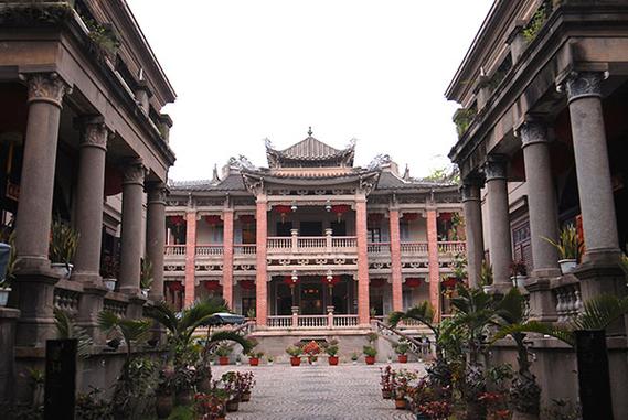 漫步鼓浪屿庭院,感受历史与现代的交融之美 第2张 漫步鼓浪屿庭院,感受历史与现代的交融之美 第2张