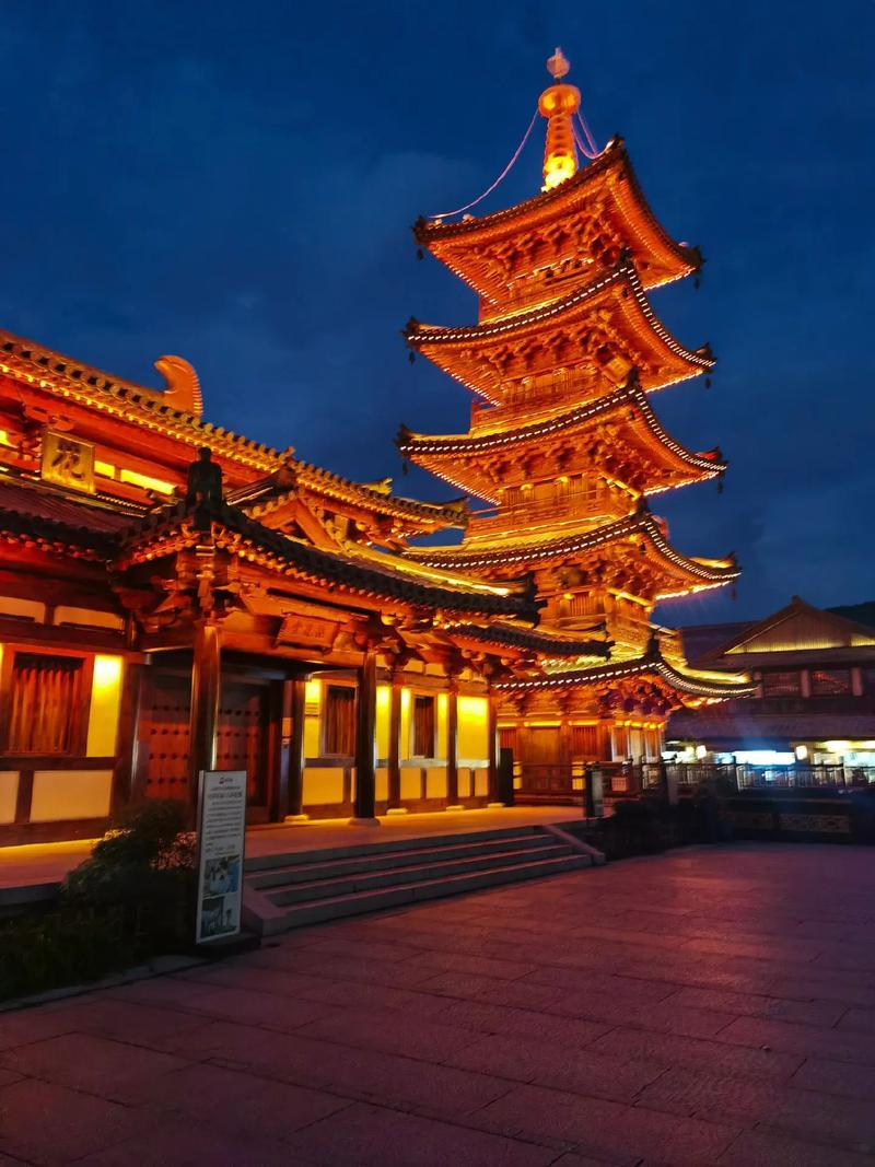 烟花湾,璀璨夜景下的文化瑰宝