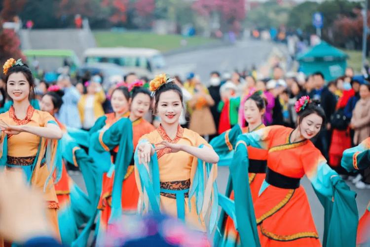 舞动之旅,探寻旅游景点中的舞蹈魅力  第2张