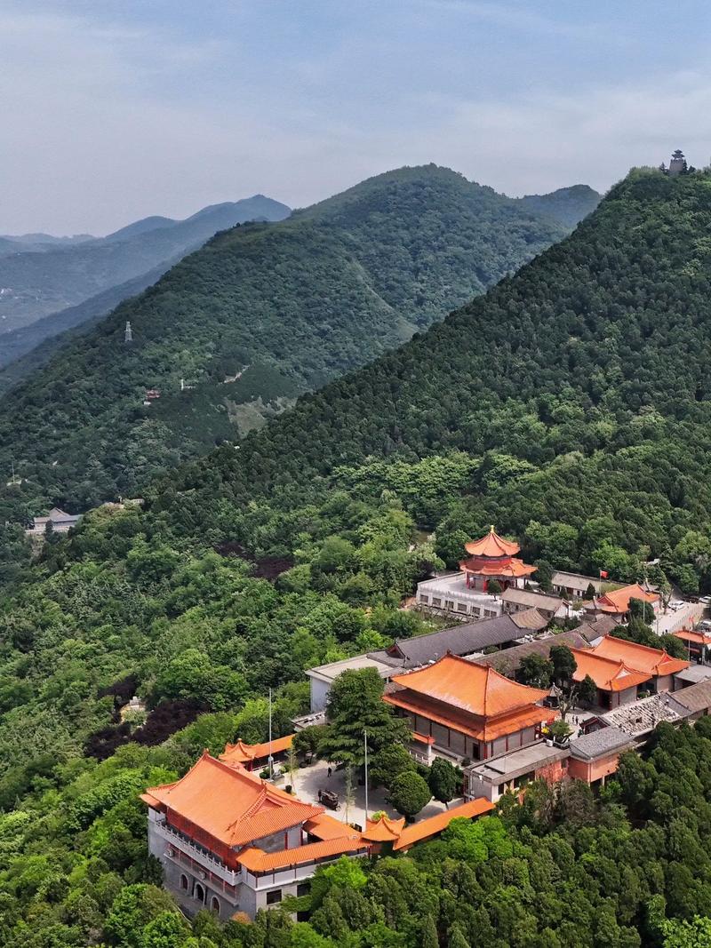 骊山,历史悠久的自然景观与人文景观的完美融合