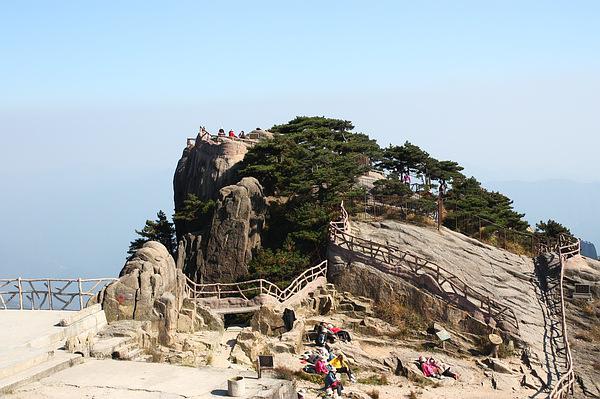 黄山炼丹峰,探寻古代炼丹术的神秘之地 第2张 黄山炼丹峰,探寻古代炼丹术的神秘之地 第2张