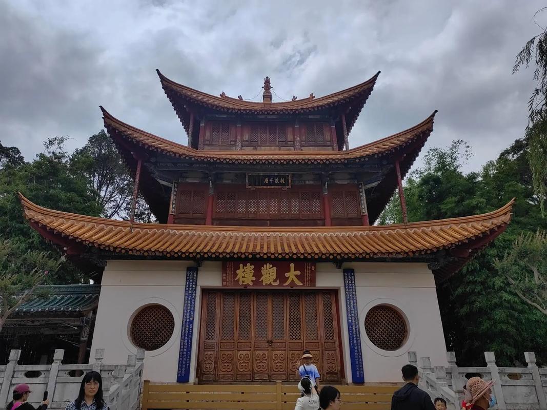 大观楼,千年历史的见证，诗意盎然的画卷