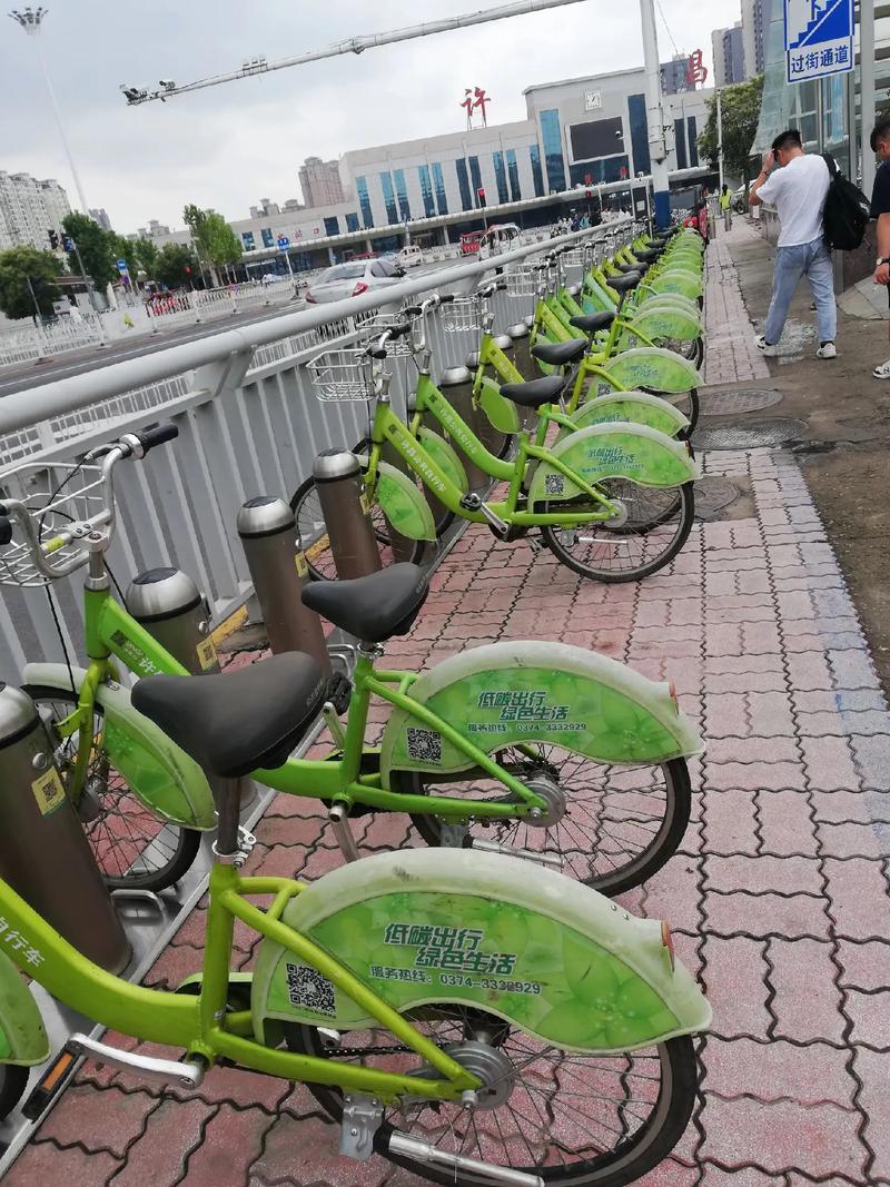 新能源汽车上路骑行,绿色出行新潮流 第2张 新能源汽车上路骑行,绿色出行新潮流 第2张